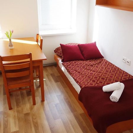 רוז'ומברוק Apartmany Alzuz מראה חיצוני תמונה