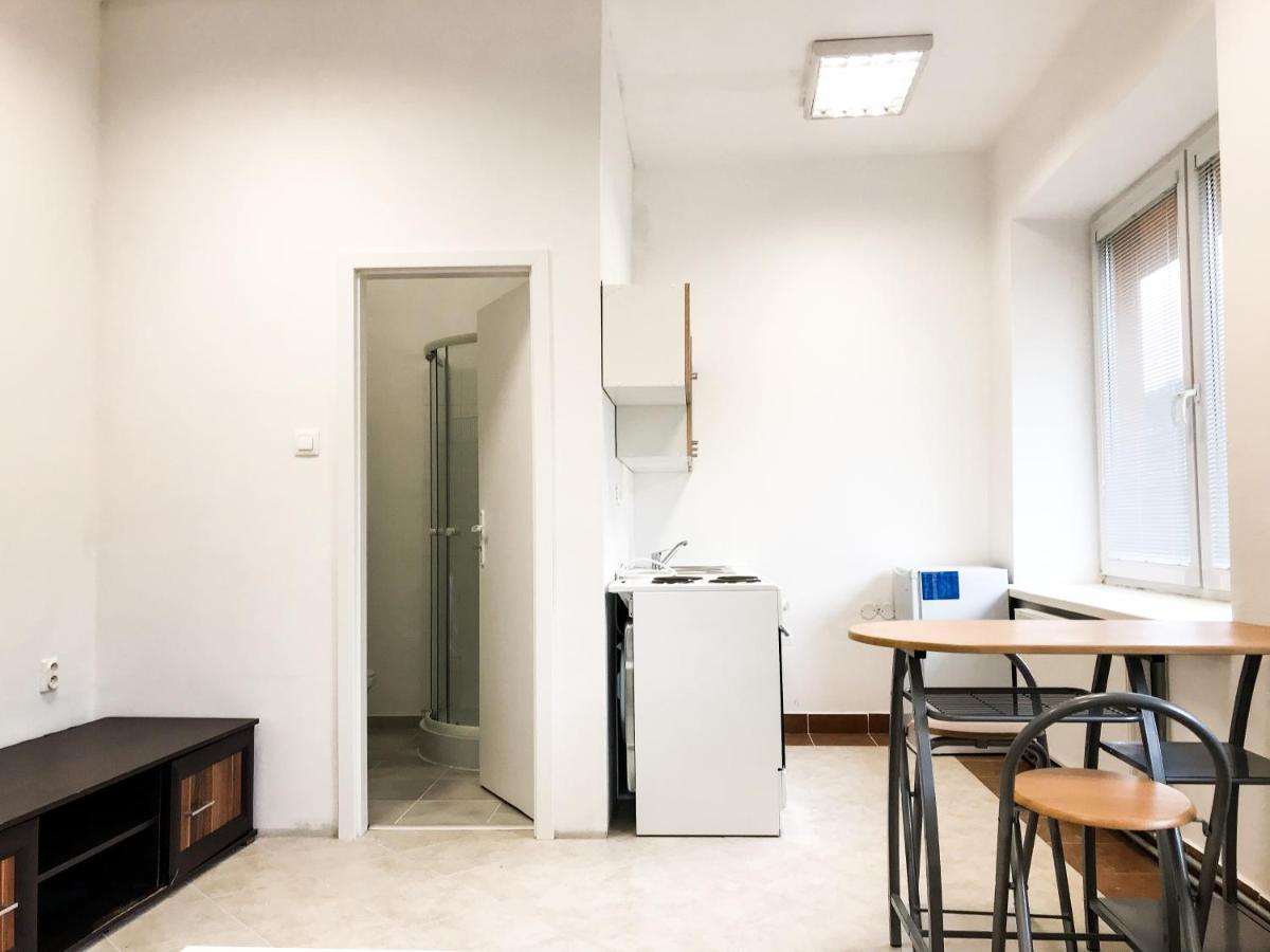 רוז'ומברוק Apartmany Alzuz מראה חיצוני תמונה